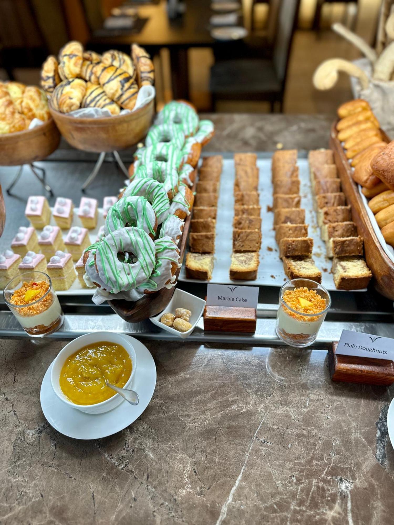 - Azam Luxury Resort&spa Sansibar