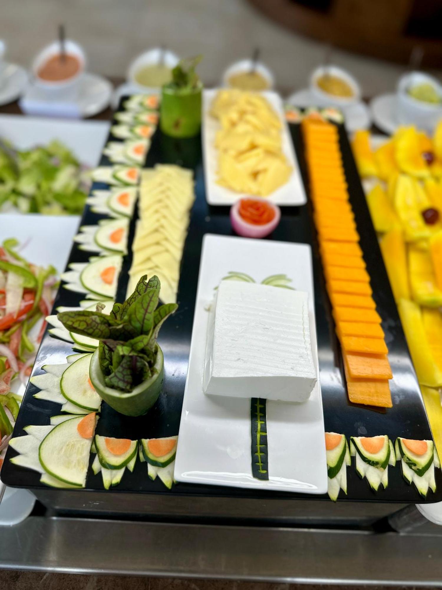 Hotel - Azam Luxury And - Dry